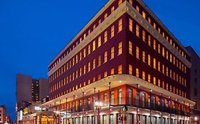 Courtyard New Orleans Downtown Hotel