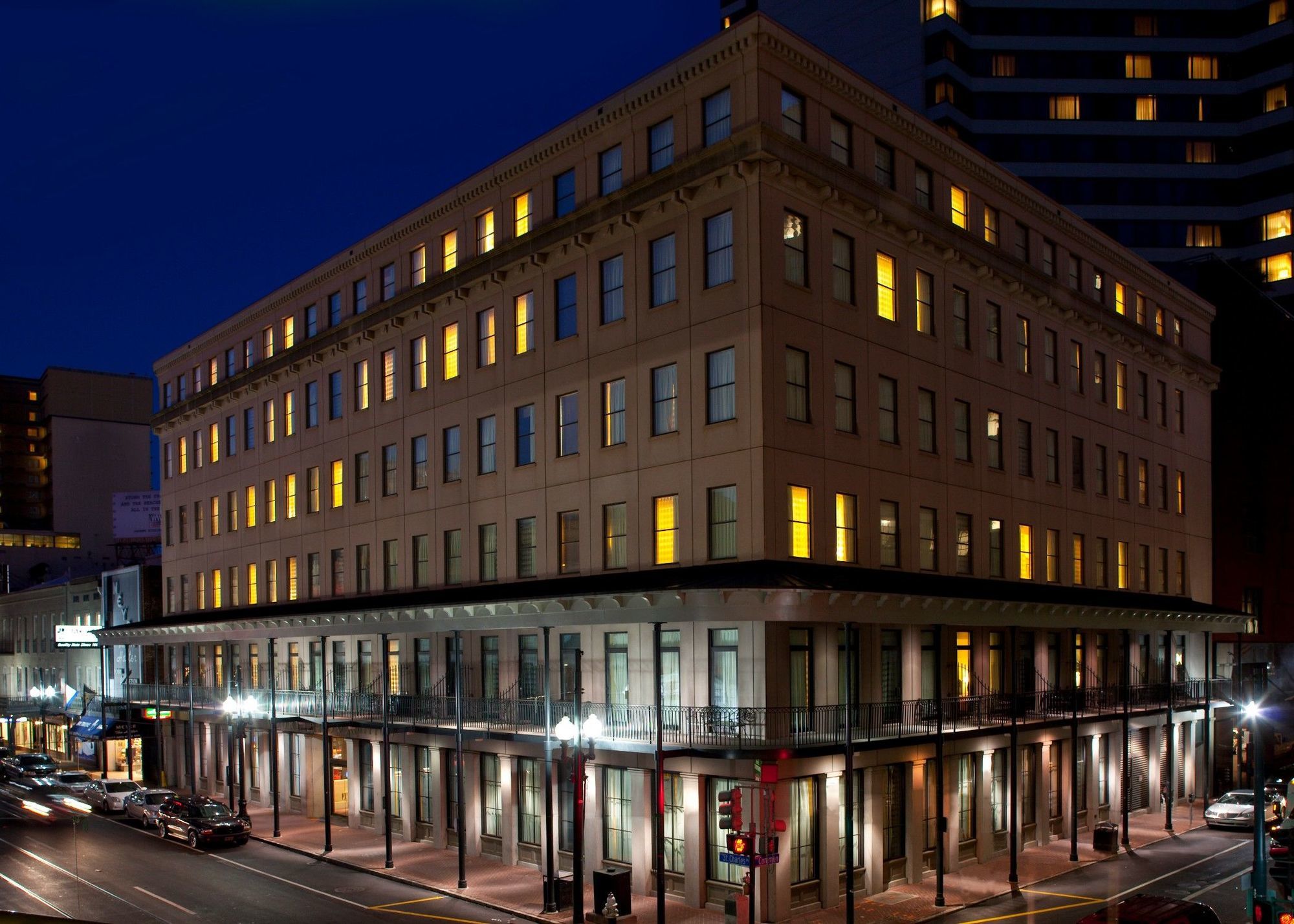 Courtyard By Marriott New Orleans Downtown Near The French Quarter Hotel Exterior photo