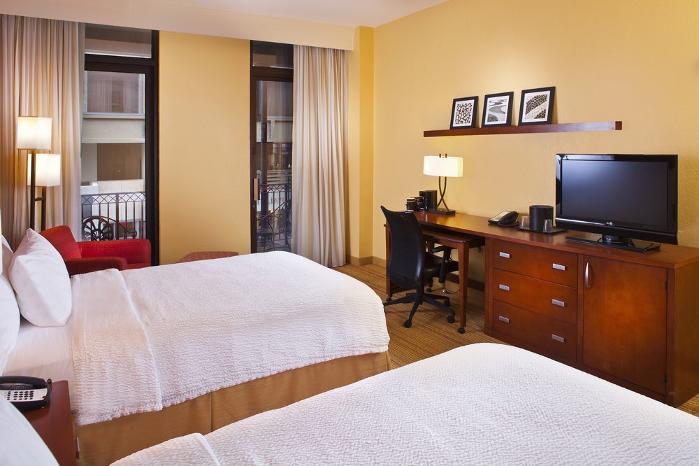 Courtyard By Marriott New Orleans Downtown Near The French Quarter Hotel Exterior photo
